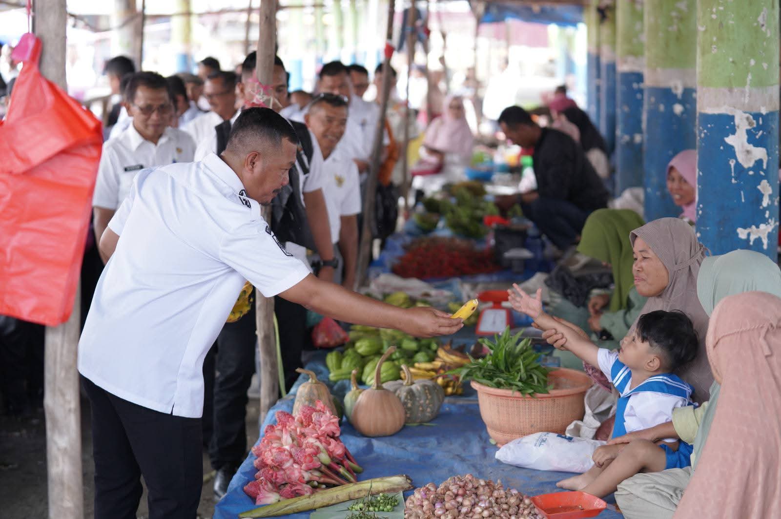 Bupati Monadi Resmikan Pasar Harian Kabupaten Kerinci Di Pasar Baru Siulak