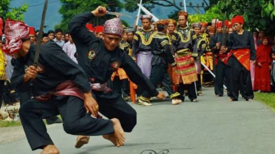 Pencak Silat Basilek Suku Kerinci Dalam Kenduri Sko