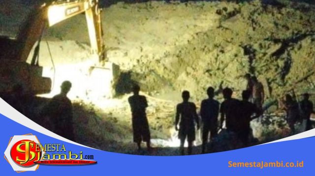 Evakuasi Korban Longsor Tambang Emas Ilegal Sarolangun Foto Istimewa