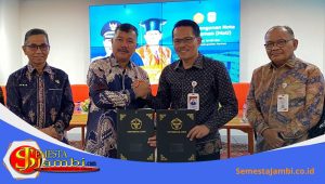 Bupati Kerinci Monadi Menandatangani Mou Pemkab Kerinci Kolaborasi Unja Di Universitas Jambi