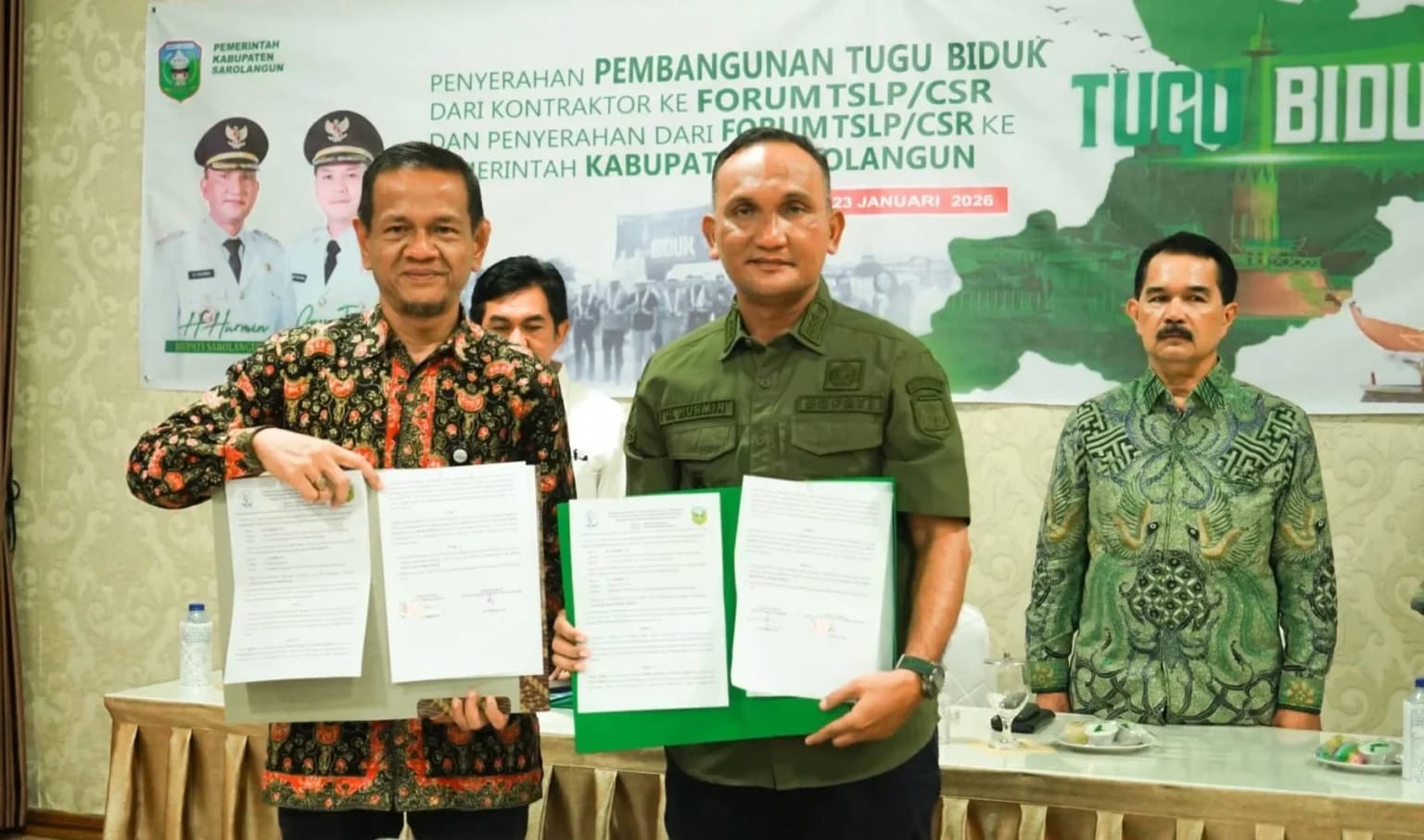 Ketua Dprd Sarolangun Mendampingi Bupati