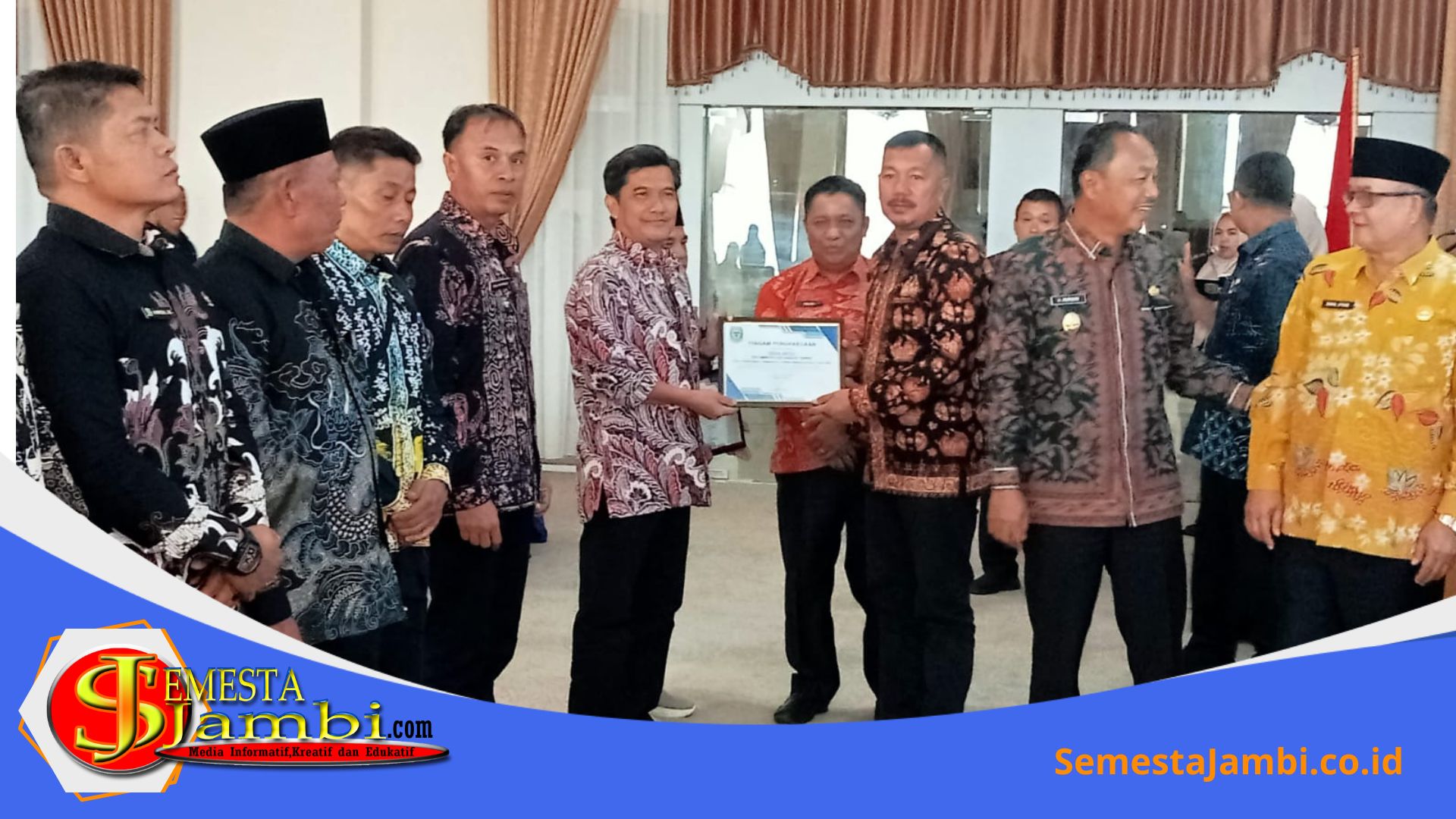 Penyerahan Penghargaan Desa Digital Terbaik Kabupaten Kerinci 2025