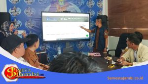 Diskominfo Kerinci Saat Memperkenalkan Sistem Simpers Digital