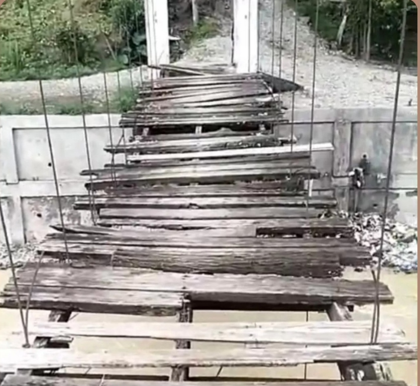 Jambatan Rusak