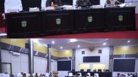 Ketua Dprd Hutri Randa Memimpin Rapat Banggar Dprd Kota Sungai Penuh Membahas Raperda Pertanggungjawaban Apbd Tahun Anggaran 2025 Bersama Tapd Di Ruang Rapat Dprd