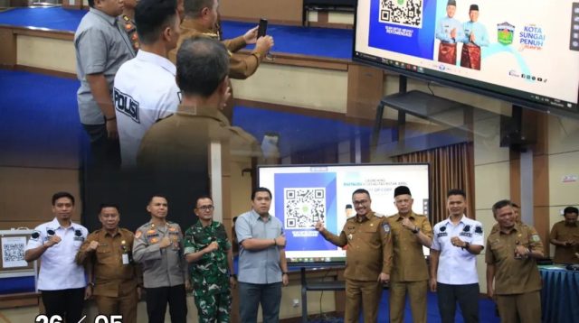Ketua Dprd Hutri Randa Menghadiri Launching Digitalisasi Legalitas Kotak Amal Sistem Qr Barcode Di Aula Kantor Wali Kota Sungai Penuh