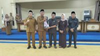 Pimpinan Dprd Srlngun Brsama Bupati Srlngun