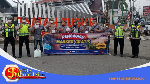 Pembagian Ribuan Masker Kepada Masyarakat Di Tengah Kabut Asap Kerinci Dan Sungai Penuh