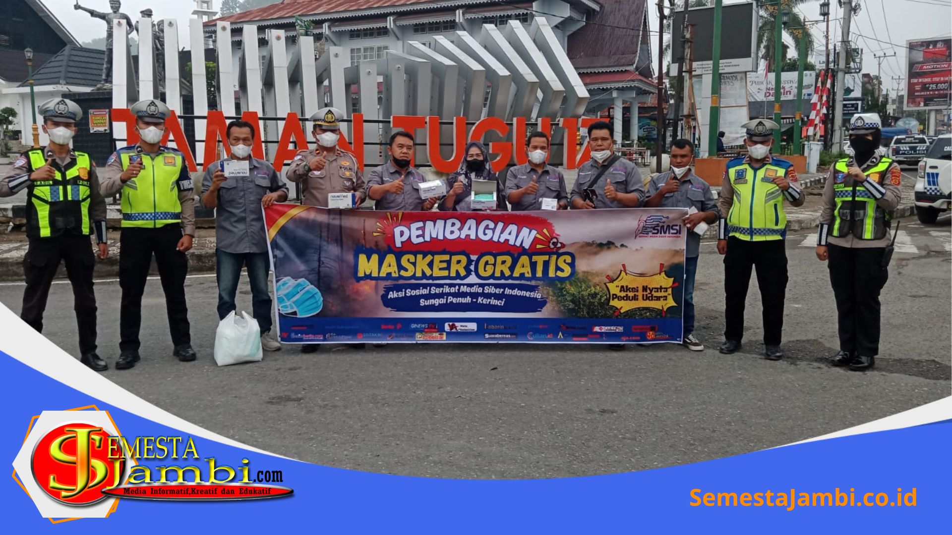 Pembagian Ribuan Masker Kepada Masyarakat Di Tengah Kabut Asap Kerinci Dan Sungai Penuh