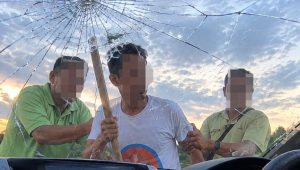 Pengrusakan Mobil Di Pelawan
