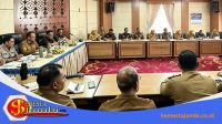 Wali Kota Sungai Penuh Alfin Dan Wakil Wali Kota Azhar Hamzah Mengikuti Rakor Karhutla Nasional Secara Virtual