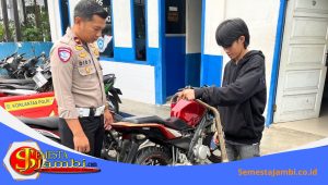 Petugas Satlantas Polres Kerinci Menindak Pengendara Sepeda Motor Berknalpot Brong